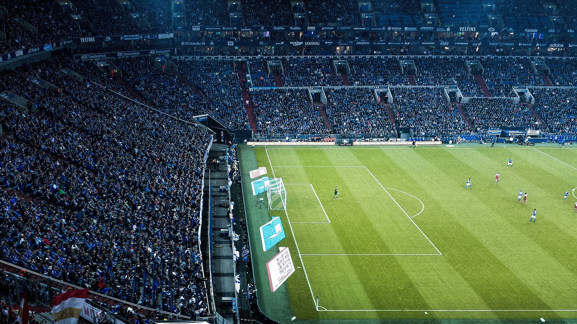 九游9游-沙漠越野车比赛，速度与耐力的极限测试，沙漠越野挑战赛